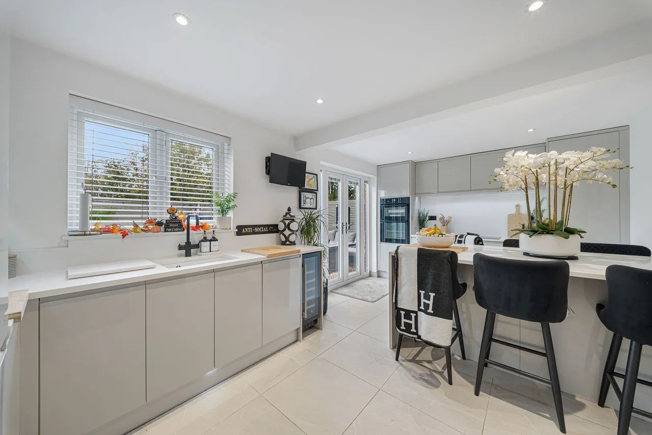 Upton Grange, Widnes, WA8, photo 3
