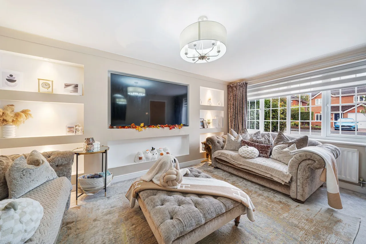 Upton Grange, Widnes, WA8, photo 9