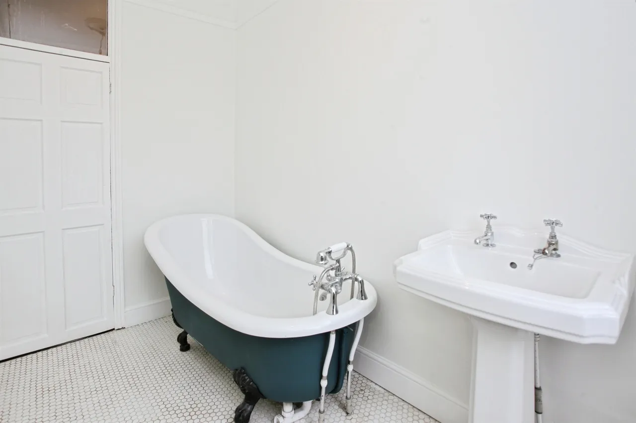 Coldra Road, Newport, NP20, photo 8