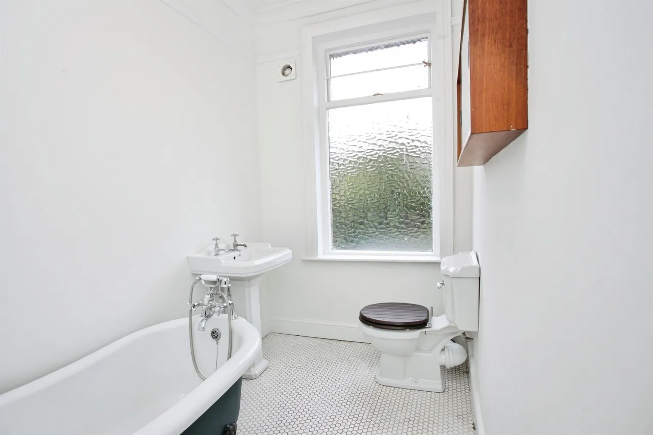Coldra Road, Newport, NP20, photo 6