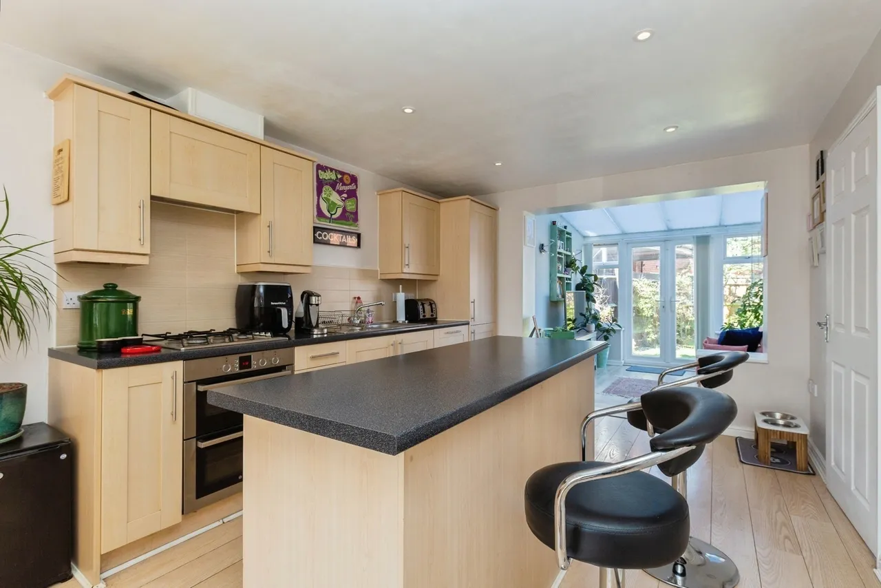 Petronel Road, Aylesbury, Buckinghamshire, HP19, photo 7