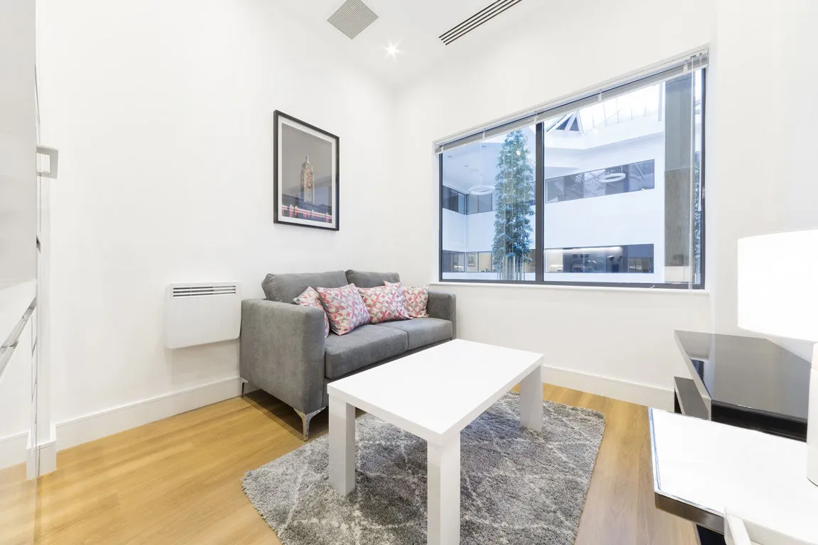 flat to rent, Atria House, Slough