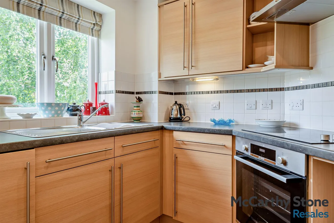 Station Road, Petworth, GU28, photo 4