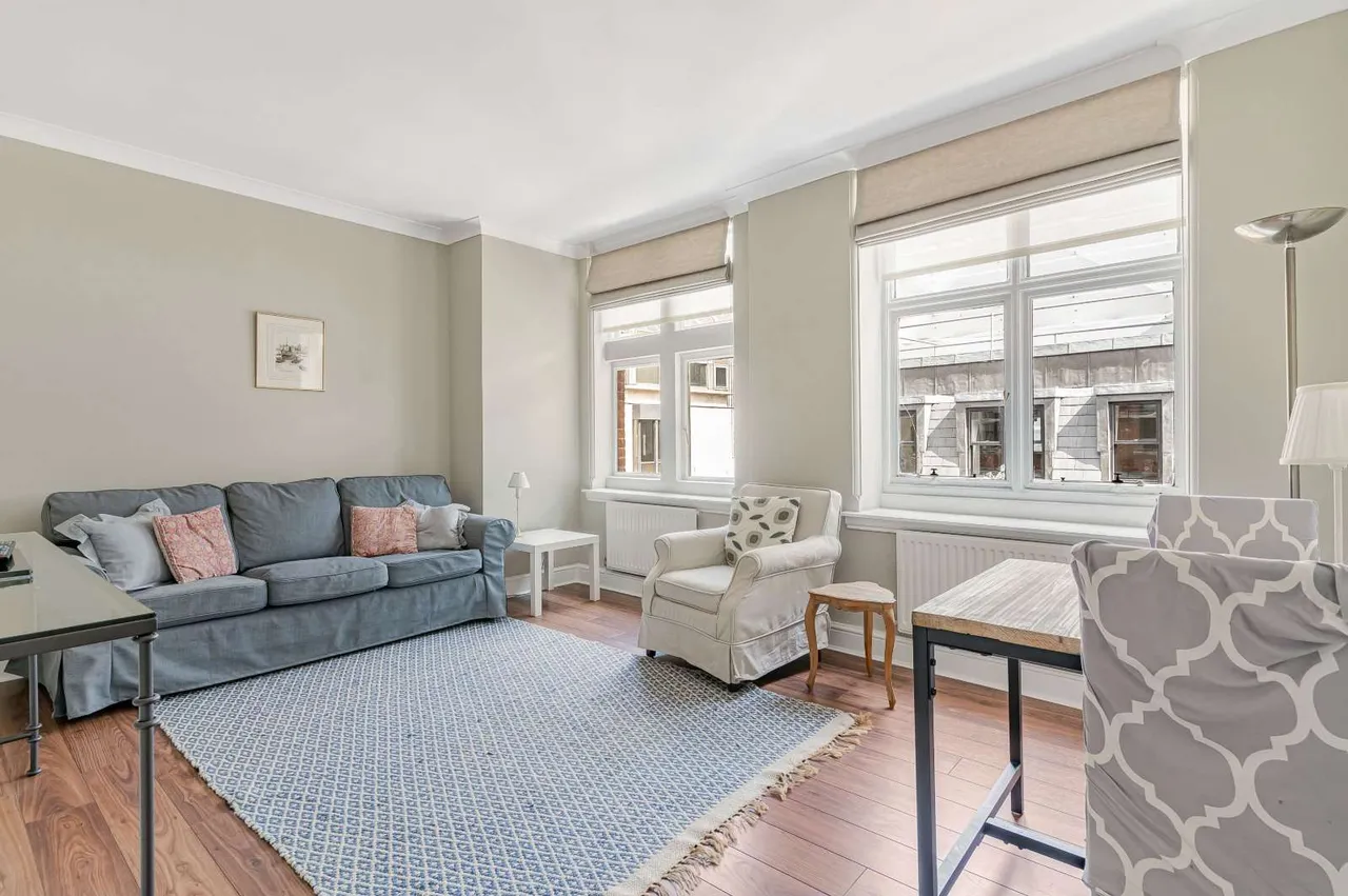 1 bed flat for sale — Creechurch Lane, London, EC3A 5AY