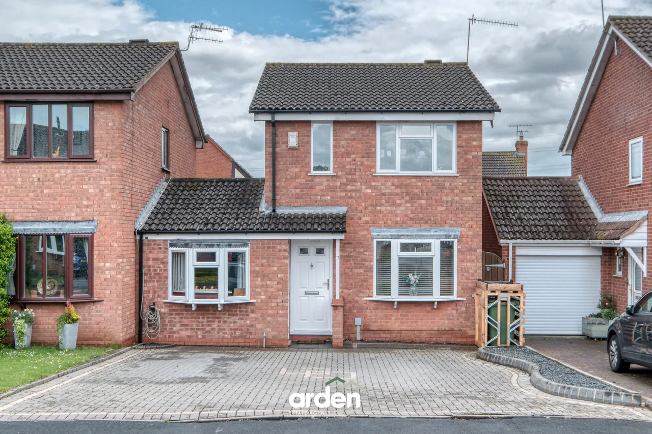 4 bed house for sale, Foxglove Road, Worcester, WR5