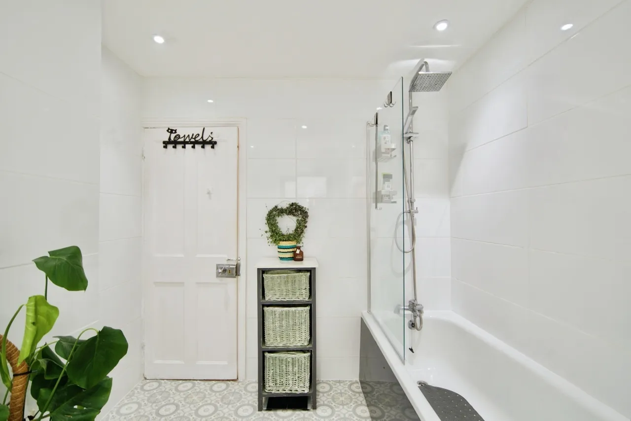 Warwick Road, LONDON, London, N18, photo 19