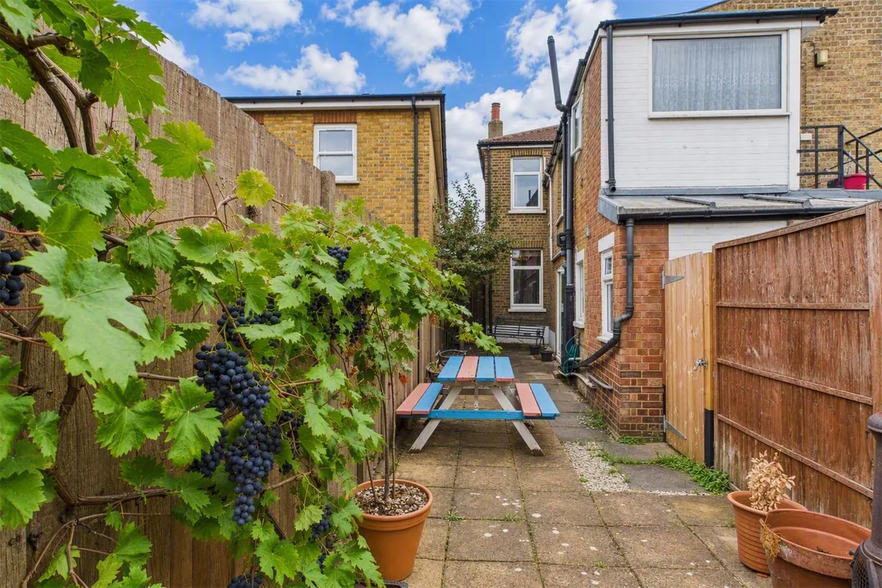 London, Greater London, SW16 6BG, photo 3