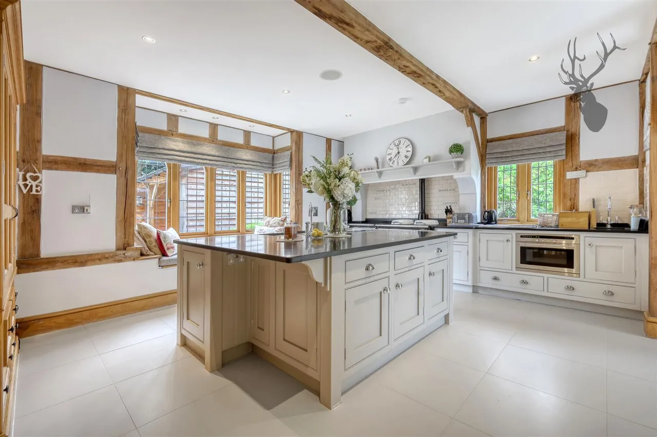 Epping New Road, Buckhurst Hill, IG9, photo 4