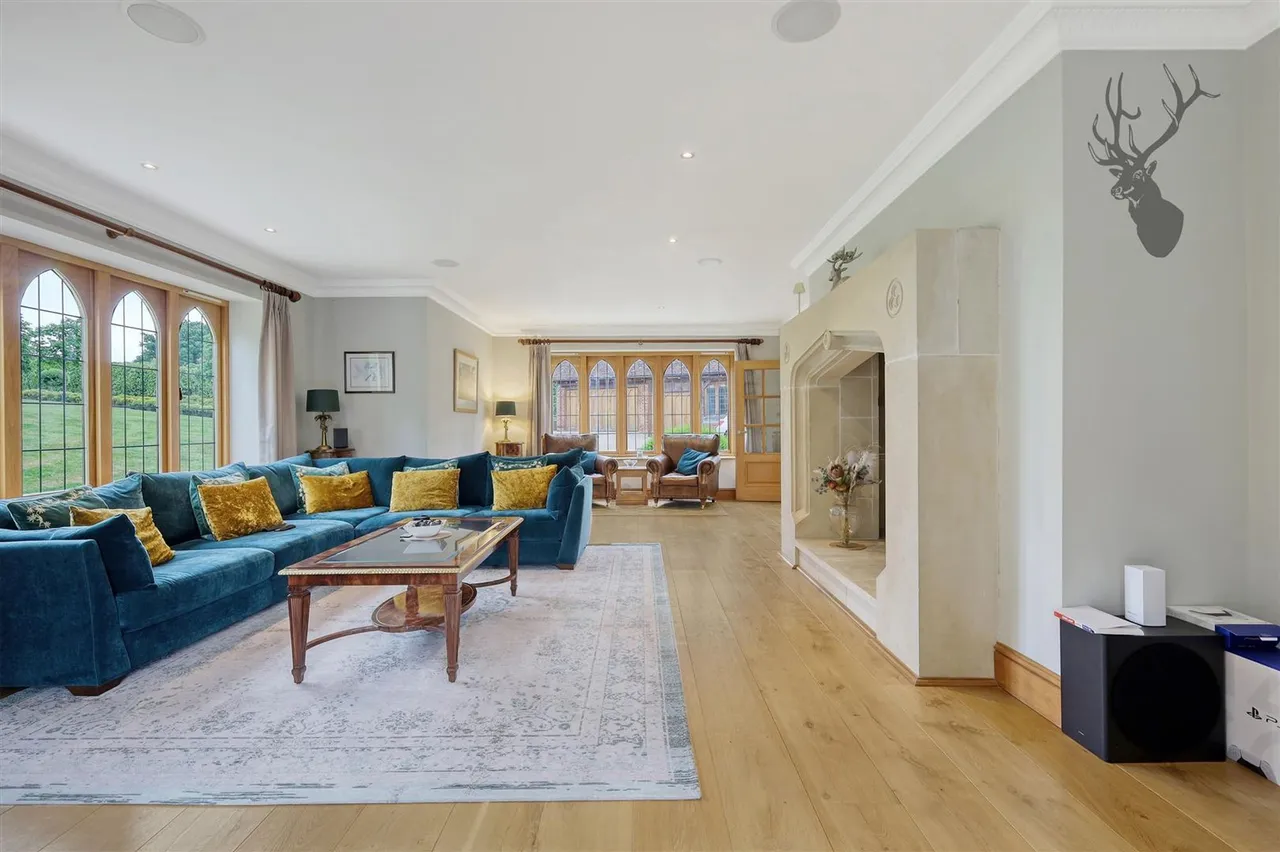 Epping New Road, Buckhurst Hill, IG9, photo 3