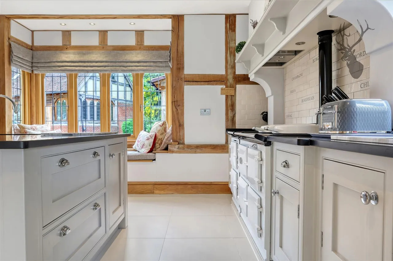 Epping New Road, Buckhurst Hill, IG9, photo 60