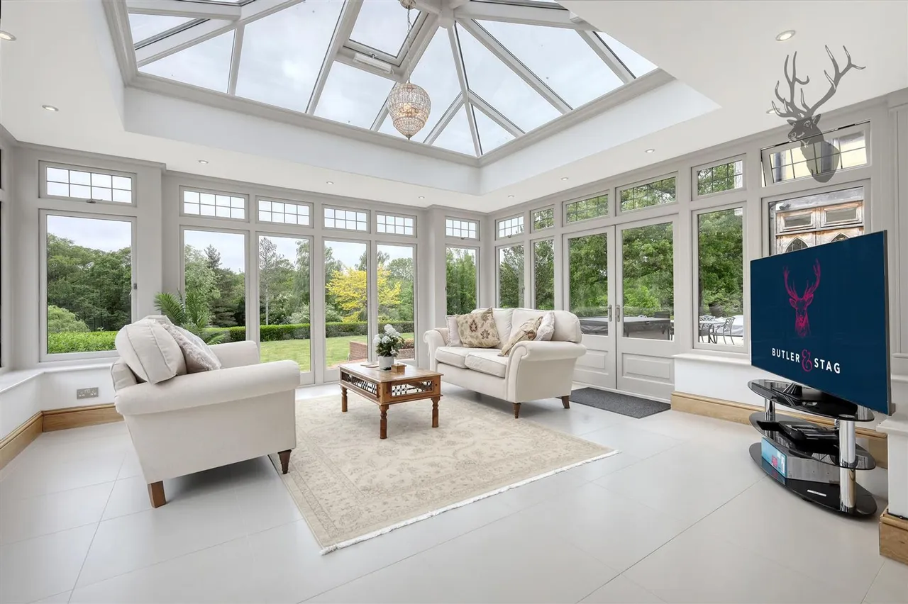 Epping New Road, Buckhurst Hill, IG9, photo 64