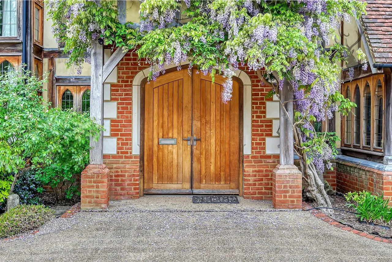 Epping New Road, Buckhurst Hill, IG9, photo 78