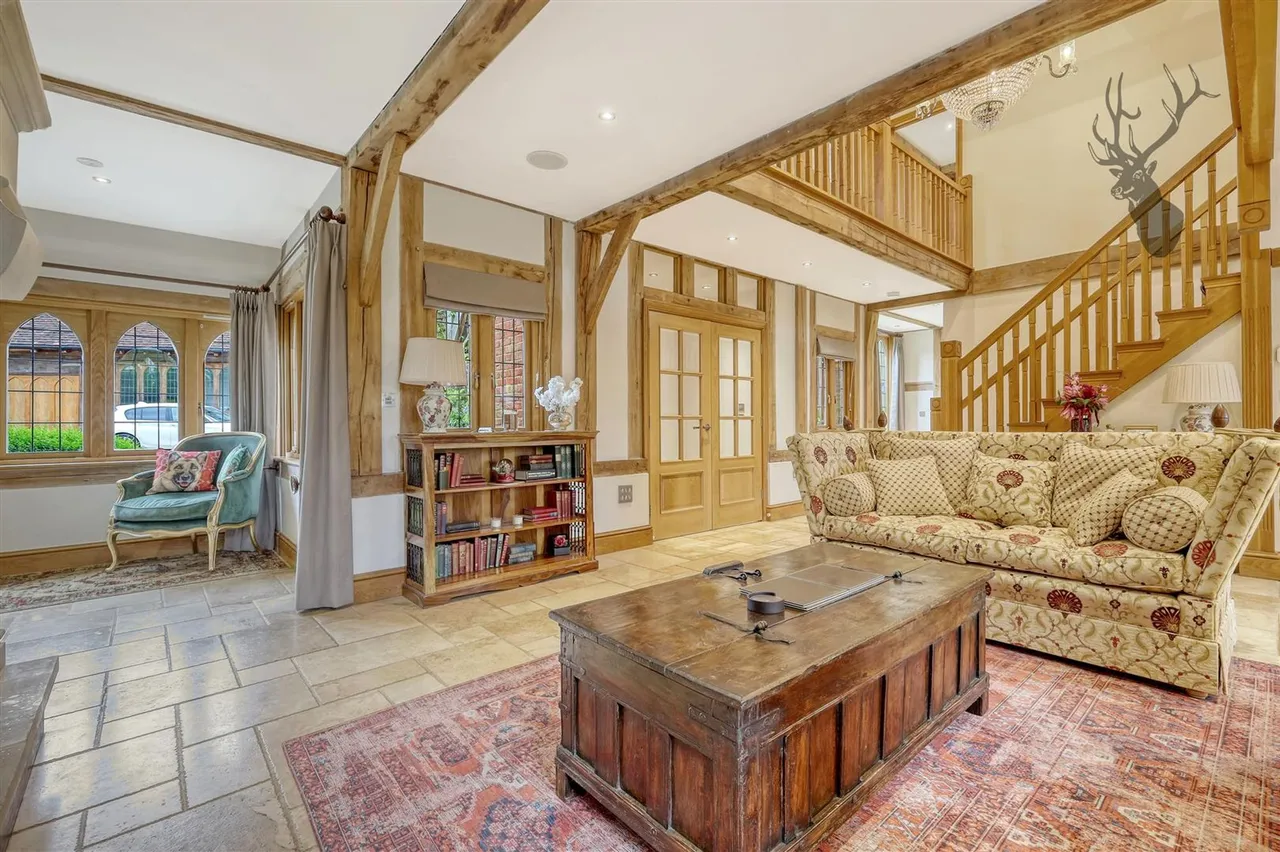 Epping New Road, Buckhurst Hill, IG9, photo 56