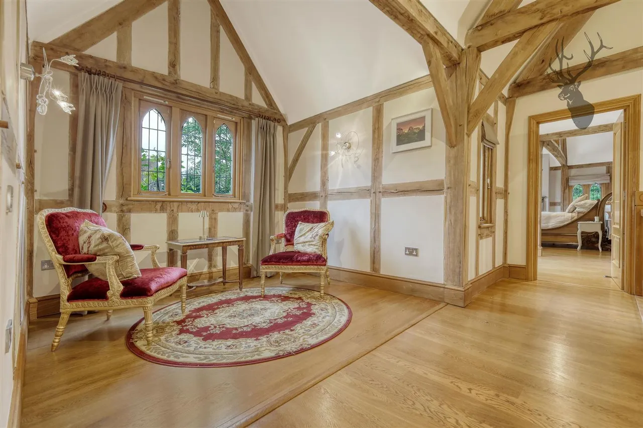 Epping New Road, Buckhurst Hill, IG9, photo 24