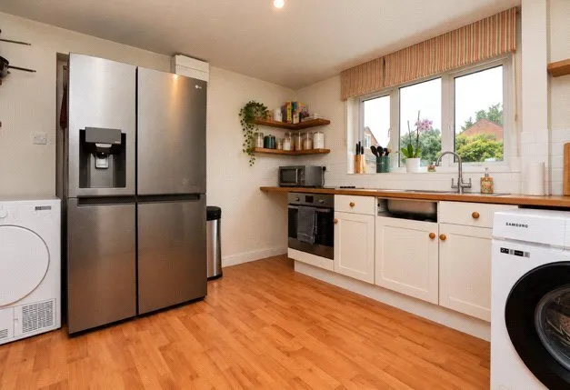 Sandringham Close, Evesham, WR11, photo 4