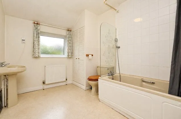 Sandringham Close, Evesham, WR11, photo 10