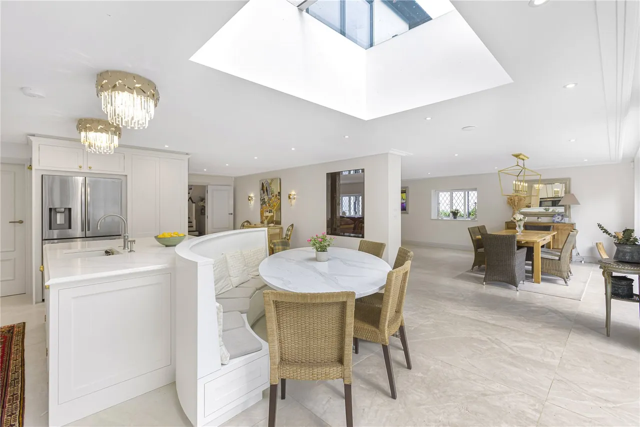 Parkgate Avenue, Hadley Wood, EN4 0NN, photo 9