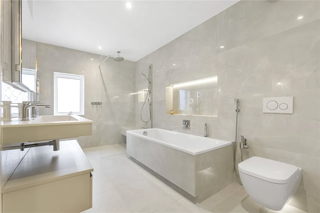 Parkgate Avenue, Hadley Wood, EN4 0NN, photo 20