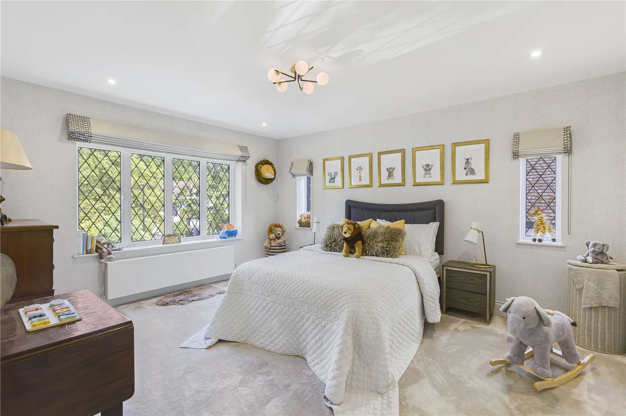 Parkgate Avenue, Hadley Wood, EN4 0NN, photo 19