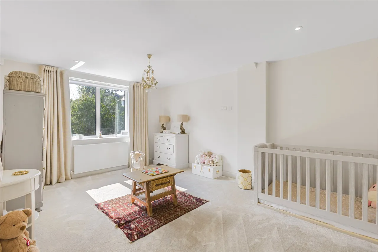 Parkgate Avenue, Hadley Wood, EN4 0NN, photo 24