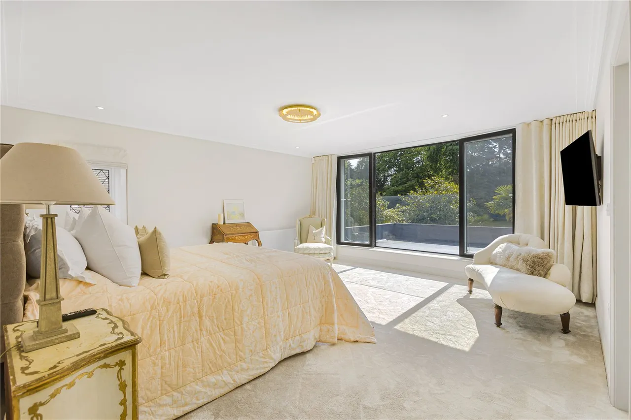 Parkgate Avenue, Hadley Wood, EN4 0NN, photo 22