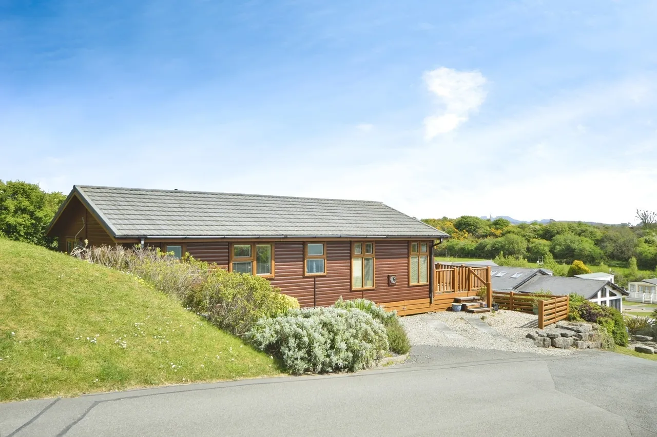 Glan Gors Holiday Park, Brynteg, LL78, photo 12