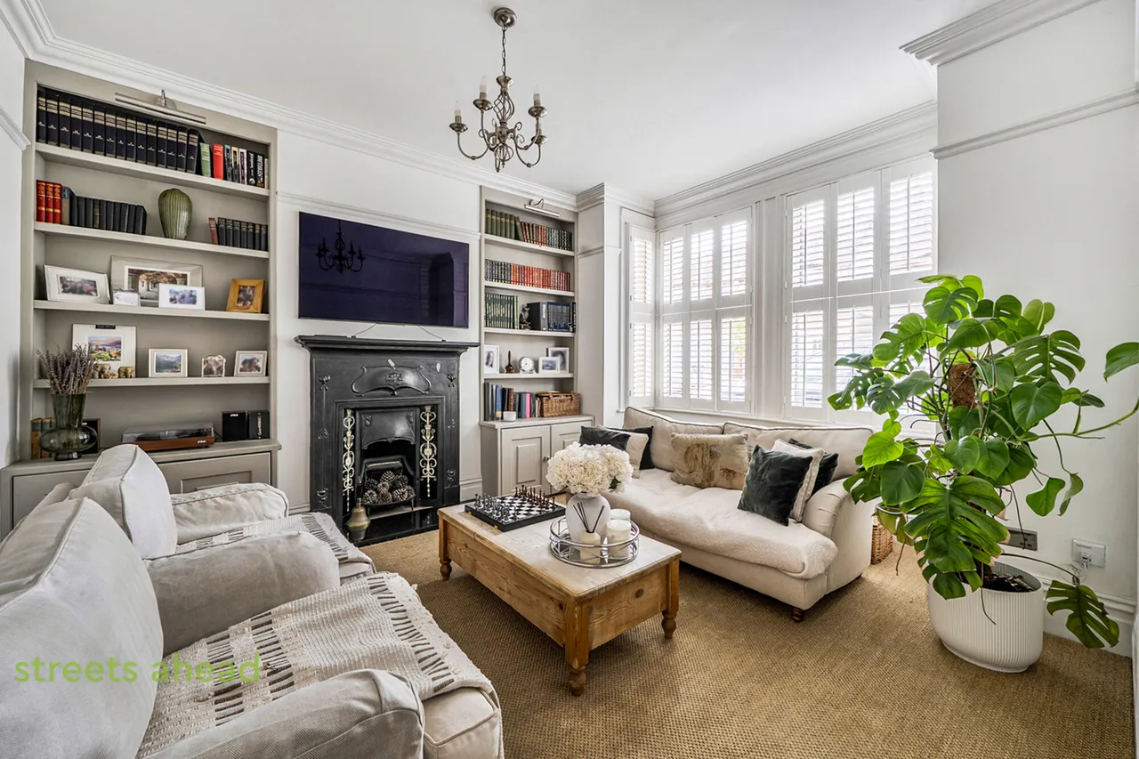 3 bed house for sale, Burgoyne Road, London, SE25