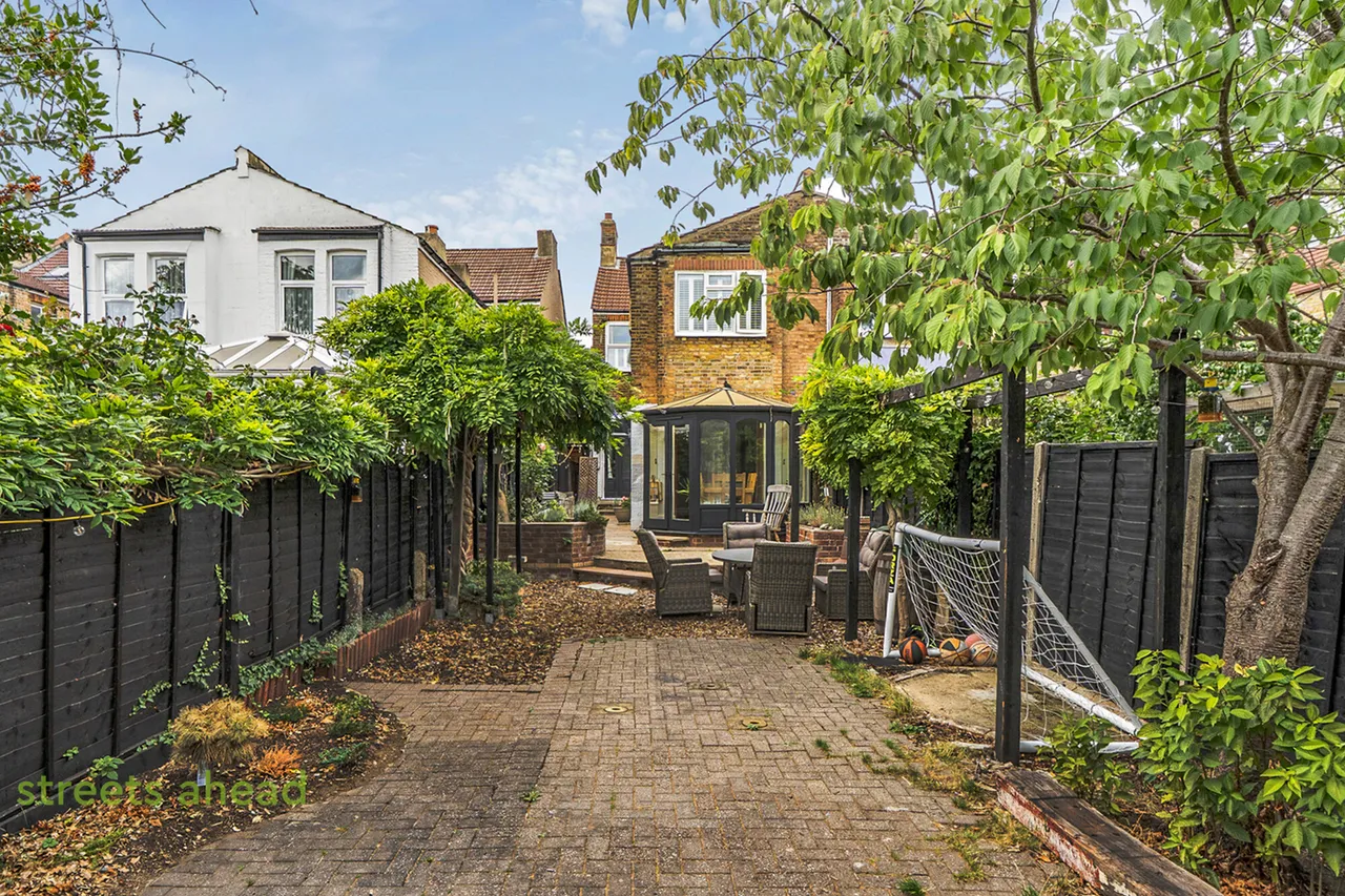 Burgoyne Road, London, SE25, photo 14