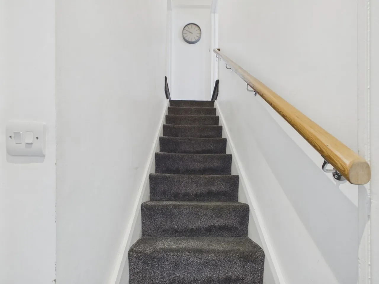 Valley Road, Spital, photo 8