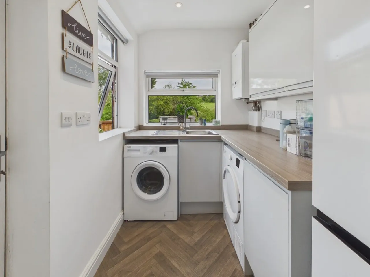 Valley Road, Spital, photo 5