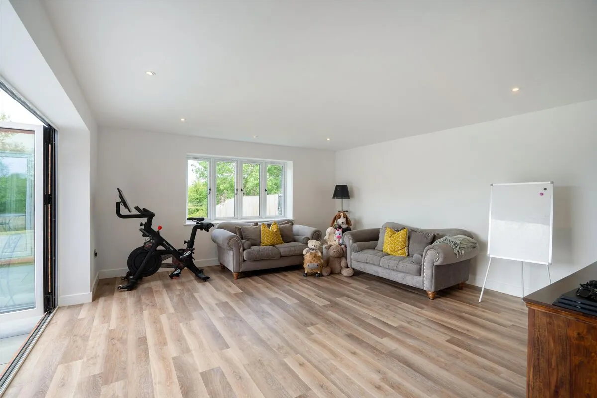 Pheasant Lane, Cheltenham, GL51, photo 13