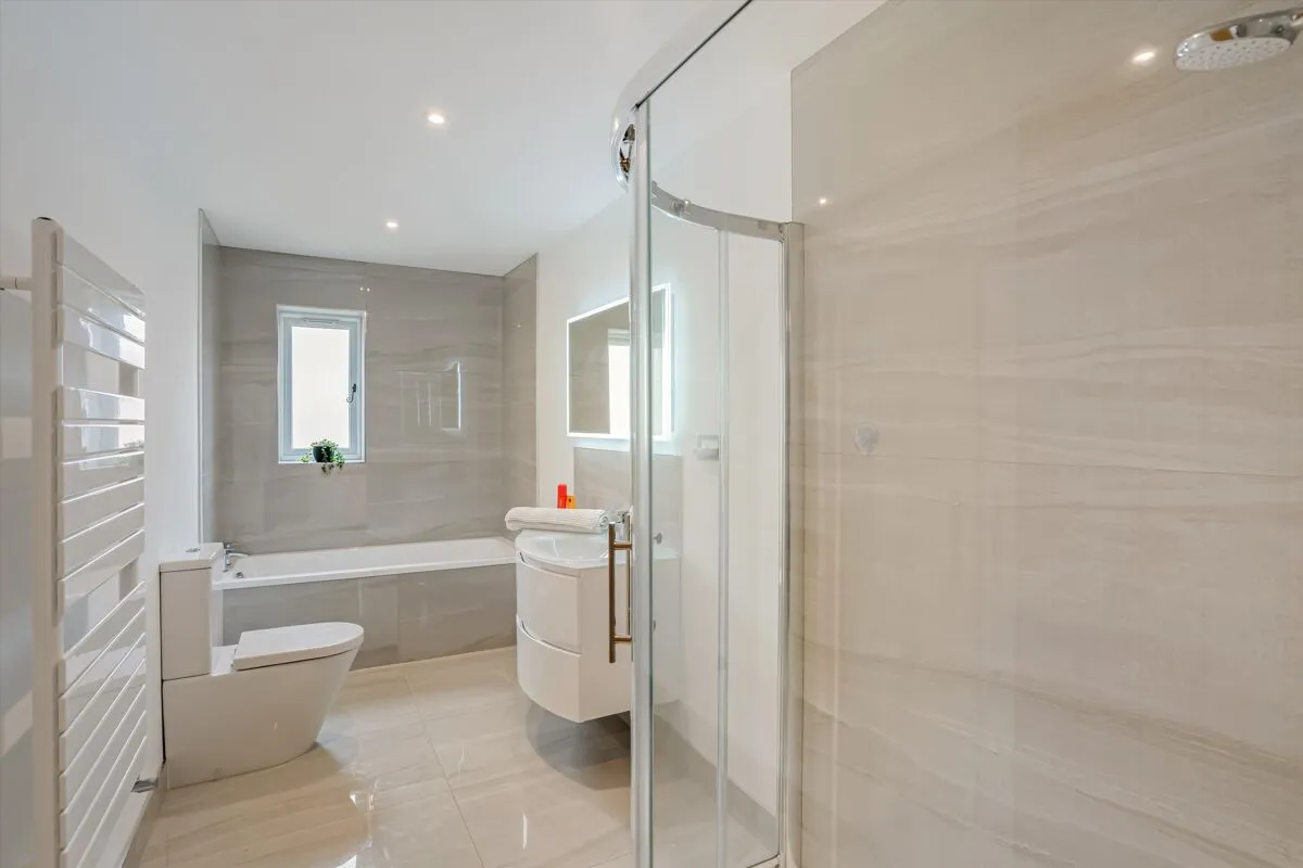Pheasant Lane, Cheltenham, GL51, photo 25