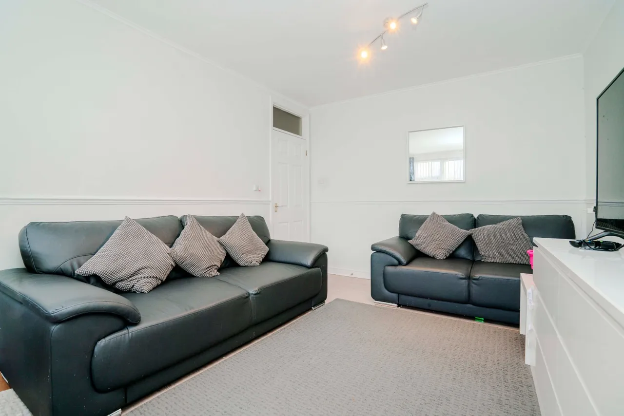 Bucklands Road, Teddington, TW11, photo 2
