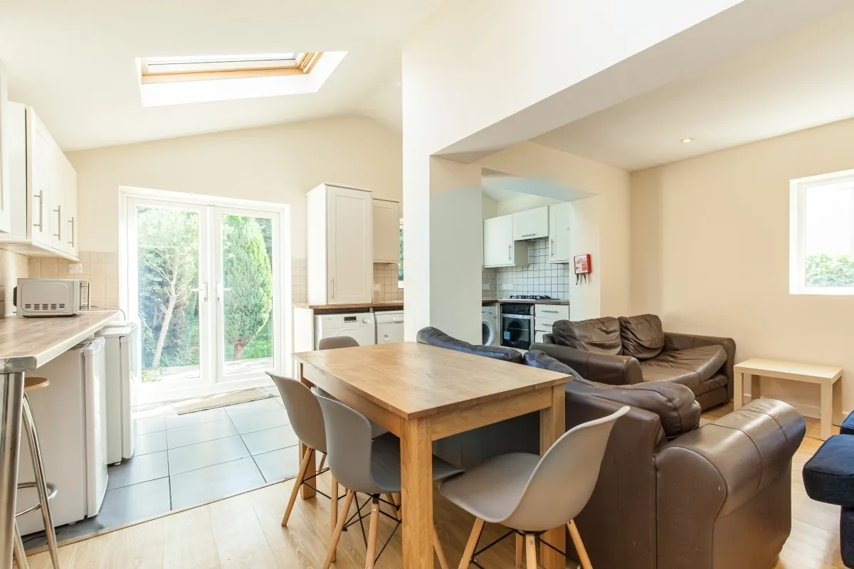 6 bed house to rent, Valentia Road, Headington, OX3