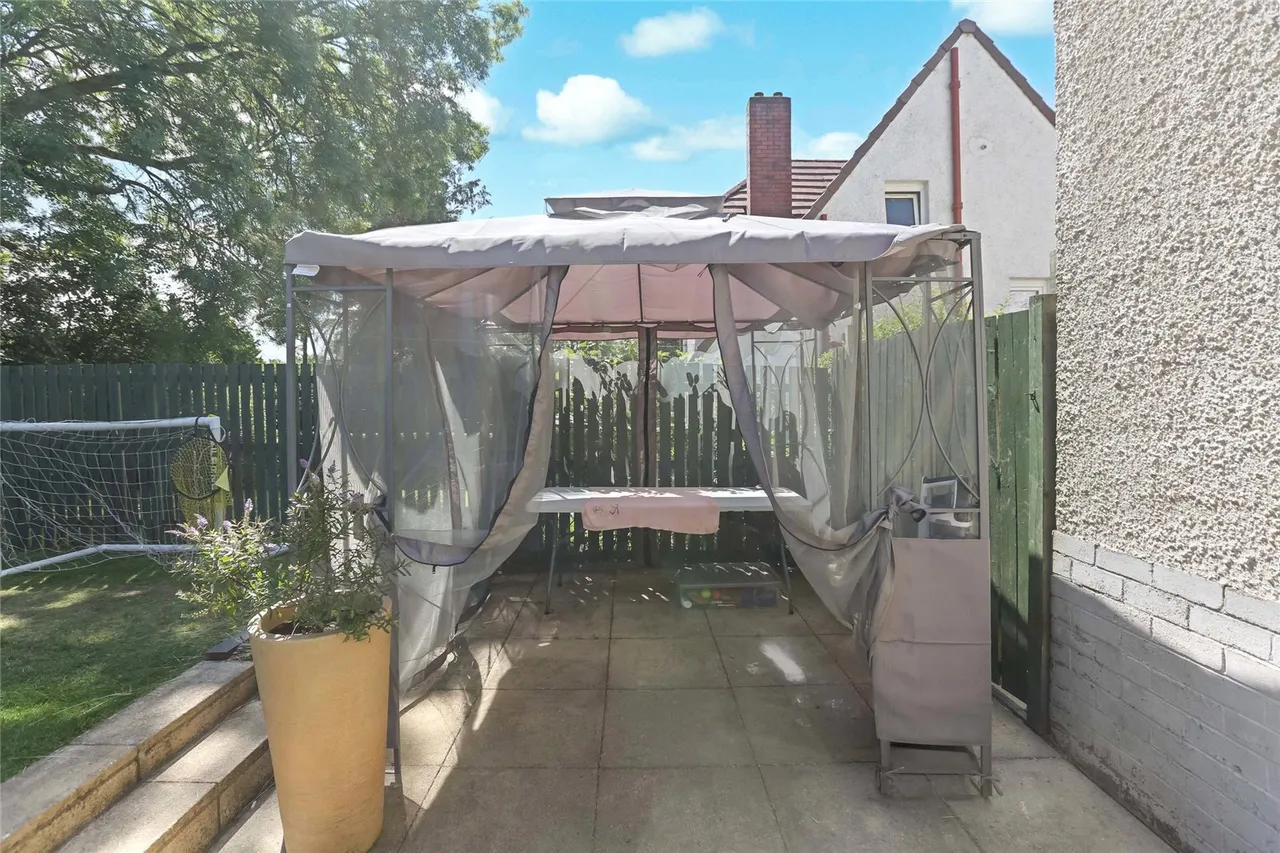Anniesland Road, Knightswood, Glasgow, G14, photo 16