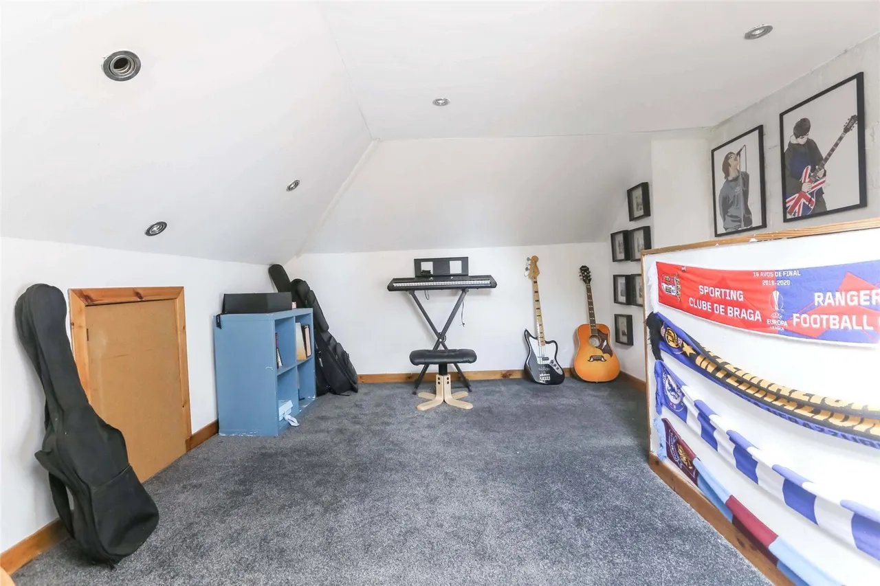 Anniesland Road, Knightswood, Glasgow, G14, photo 13