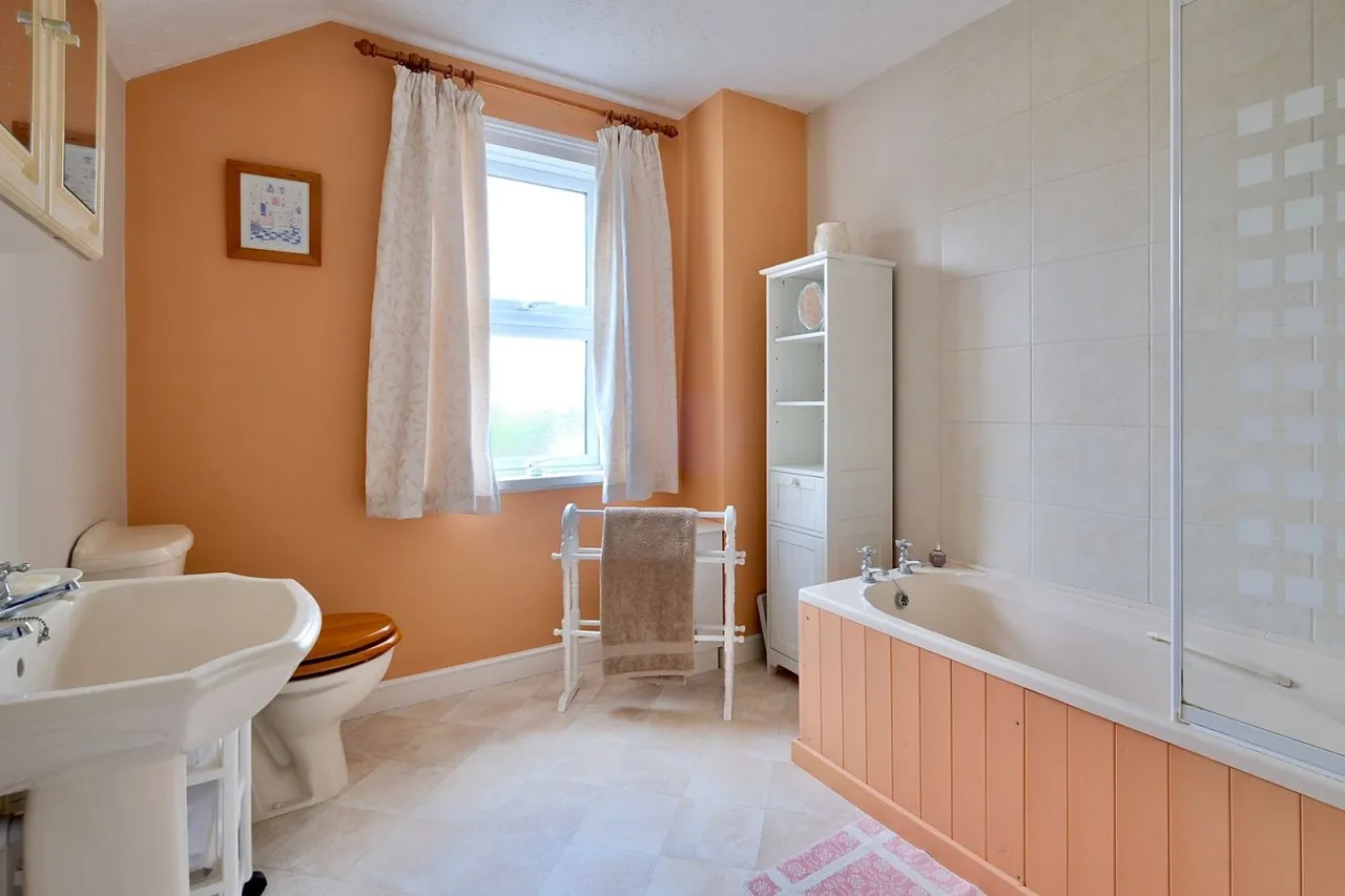 Sapley Road, Hartford, PE29, photo 10