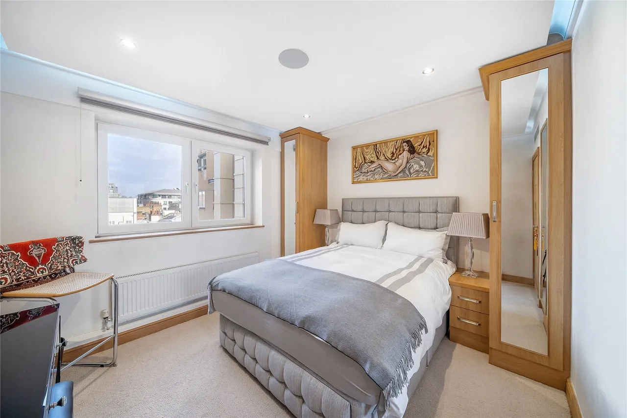 Piccadilly, Mayfair, W1J, photo 8