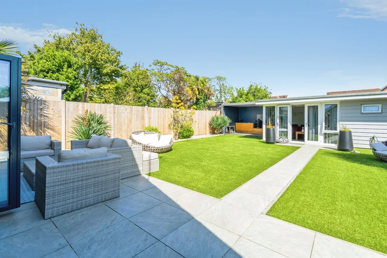 Normans Drive, Bognor Regis, photo 11