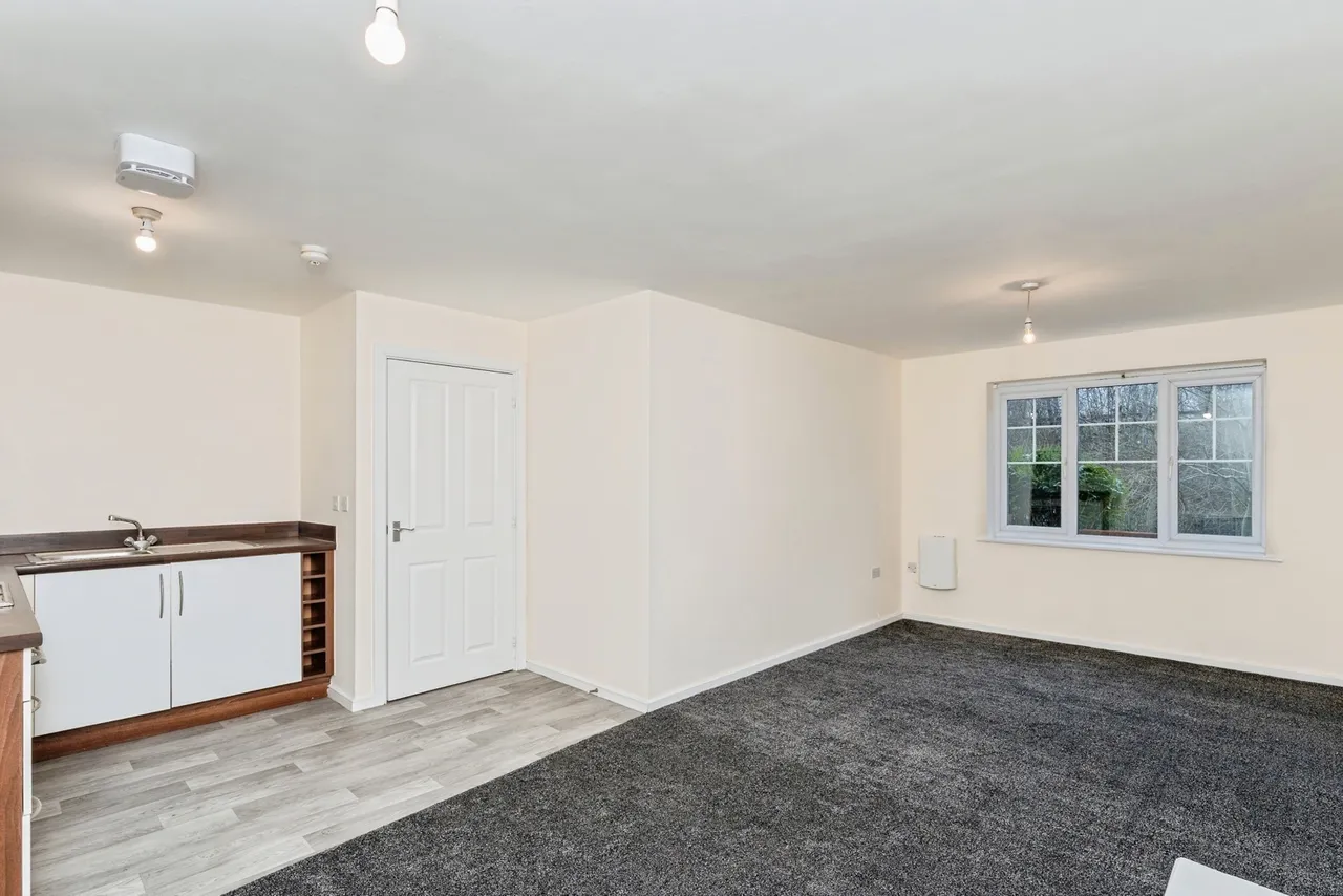Robinson Road, Ellesmere Port, CH65, photo 2