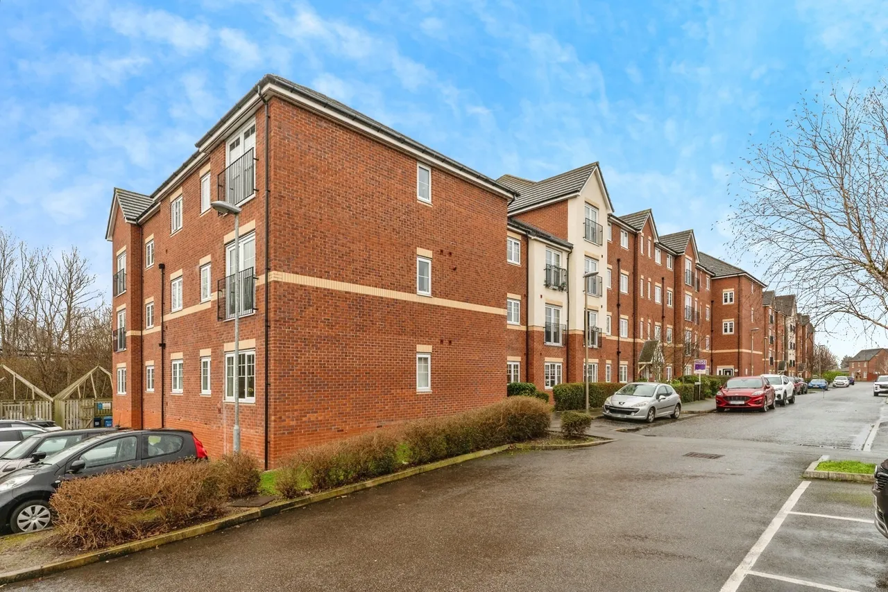 Robinson Road, Ellesmere Port, CH65, photo 10