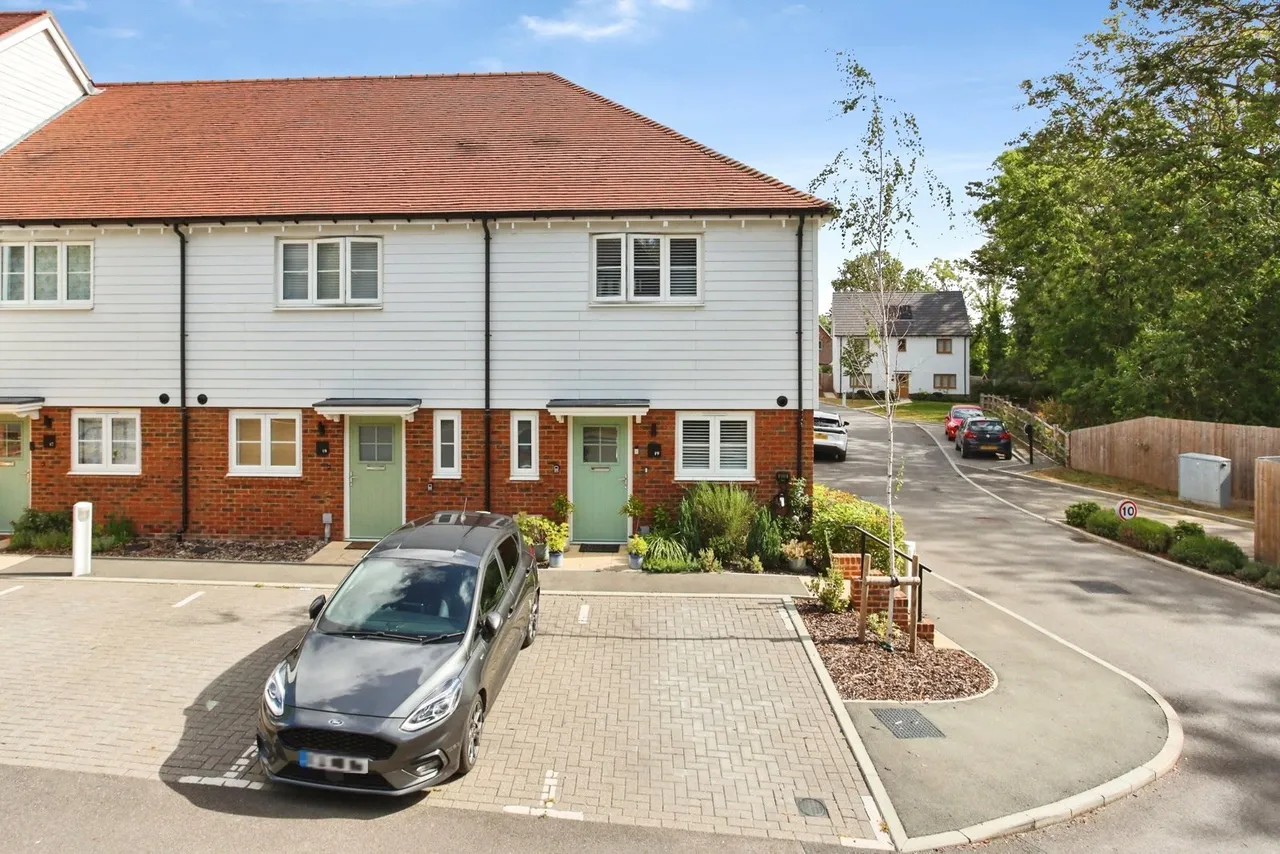 2 bed house for sale, Farmstead Way, Cranbrook, TN17