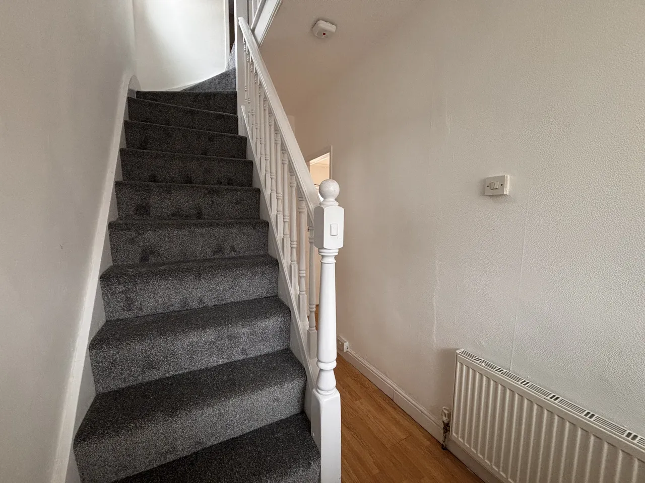 Wrexham Avenue, Walsall, WS2, photo 5