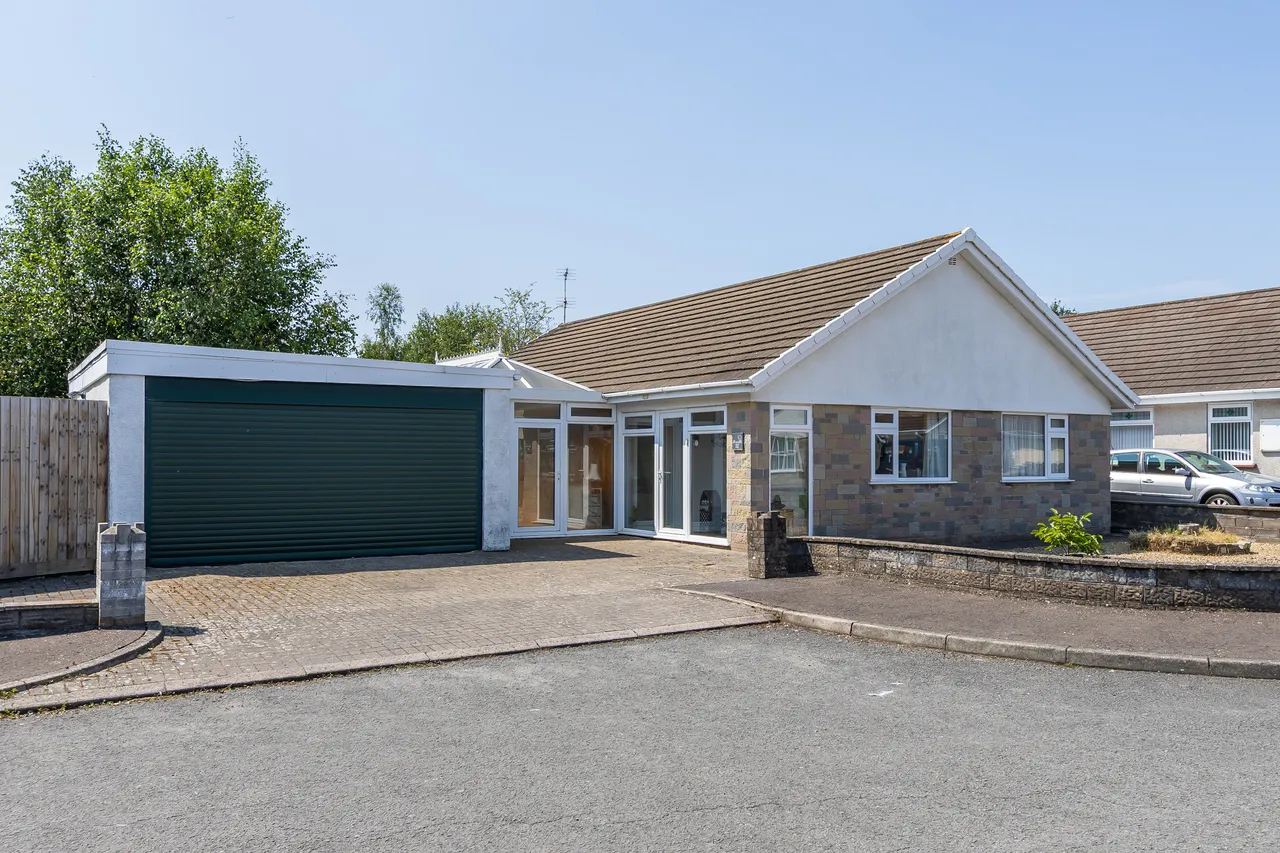 2 bed house for sale, Db