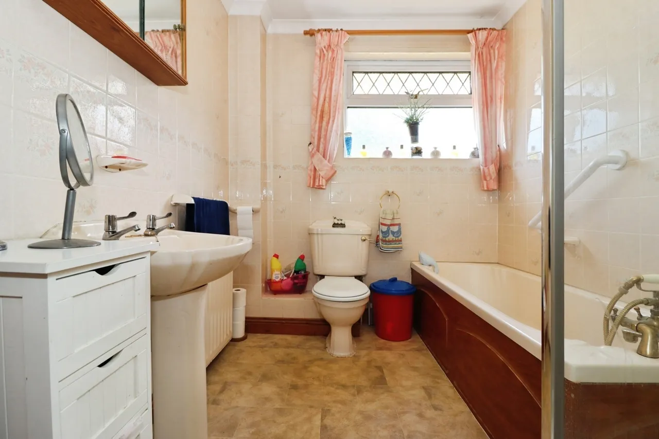 Dovecote, Yate, Bristol, Gloucestershire, BS37, photo 16