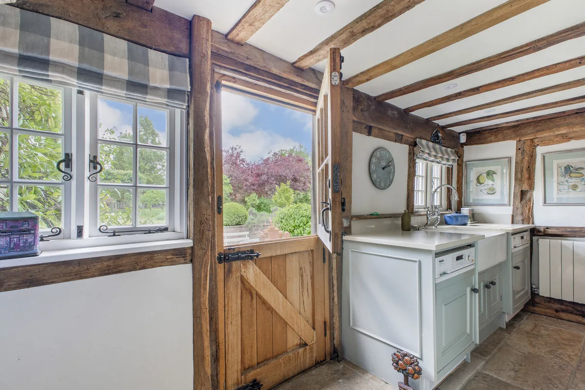 Wildwood Lane, Cranleigh, GU6, photo 14