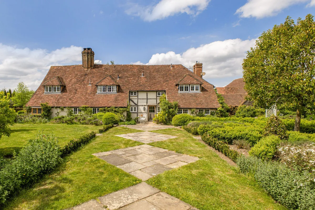 6 bed house for sale, Wildwood Lane, Cranleigh, GU6