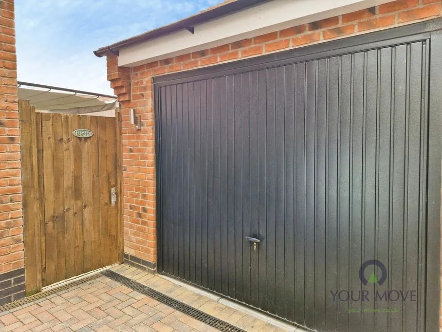 Hemsley Road, Hugglescote, LE67, photo 26