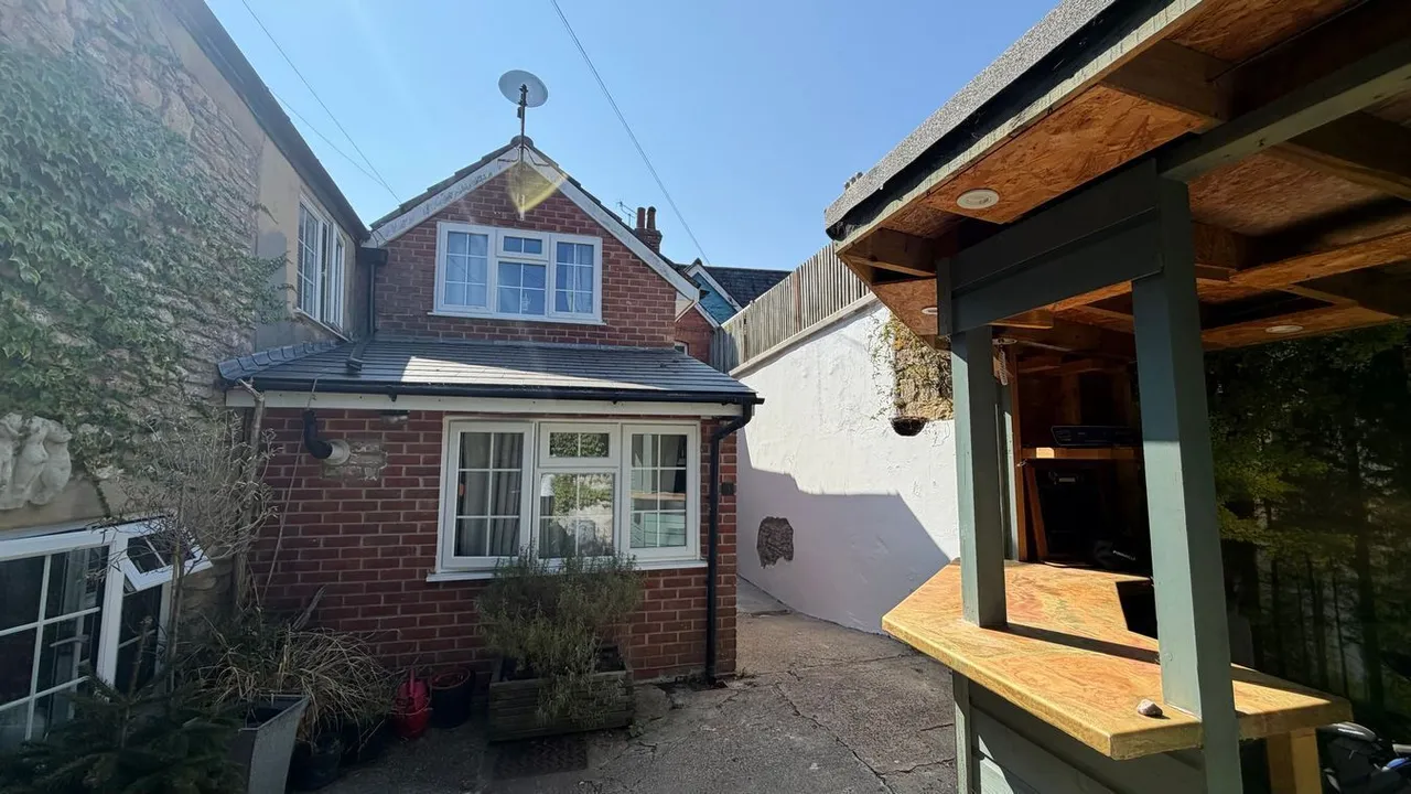 3 bed house for sale, High Street, Bruton, BA10
