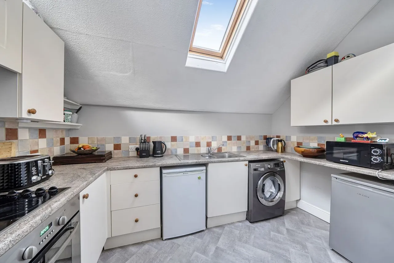 High Street, Bruton, BA10, photo 5